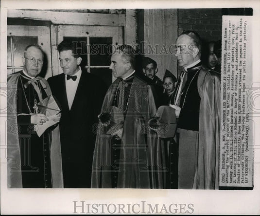 1946 Press Photo Edward Cardinal Mooney, Frank Lausche and Michael Ready - Historic Images