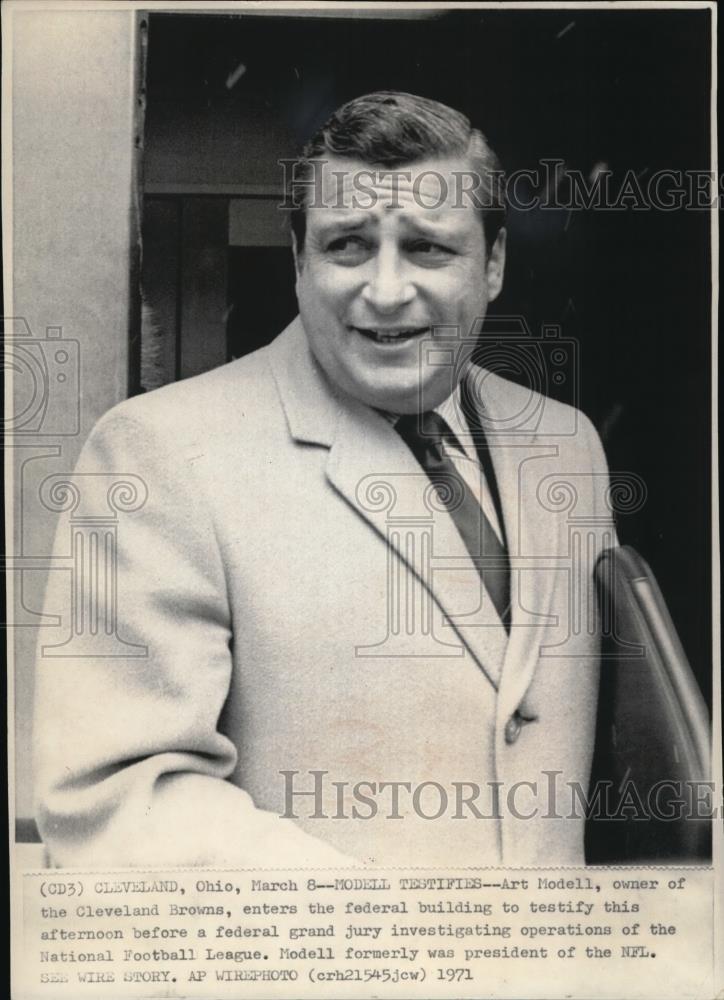 1971 Press Photo Art Modell testifies - cvw04972 - Historic Images