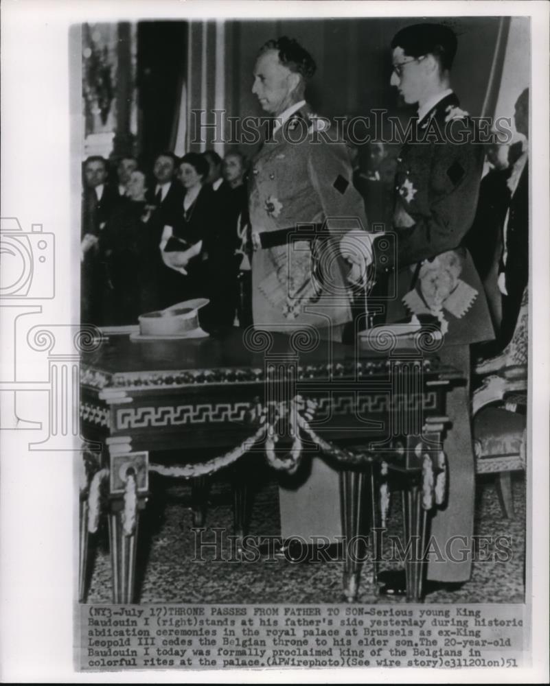 1951 Press Photo Throne passes from father to son - cvw00797 - Historic Images