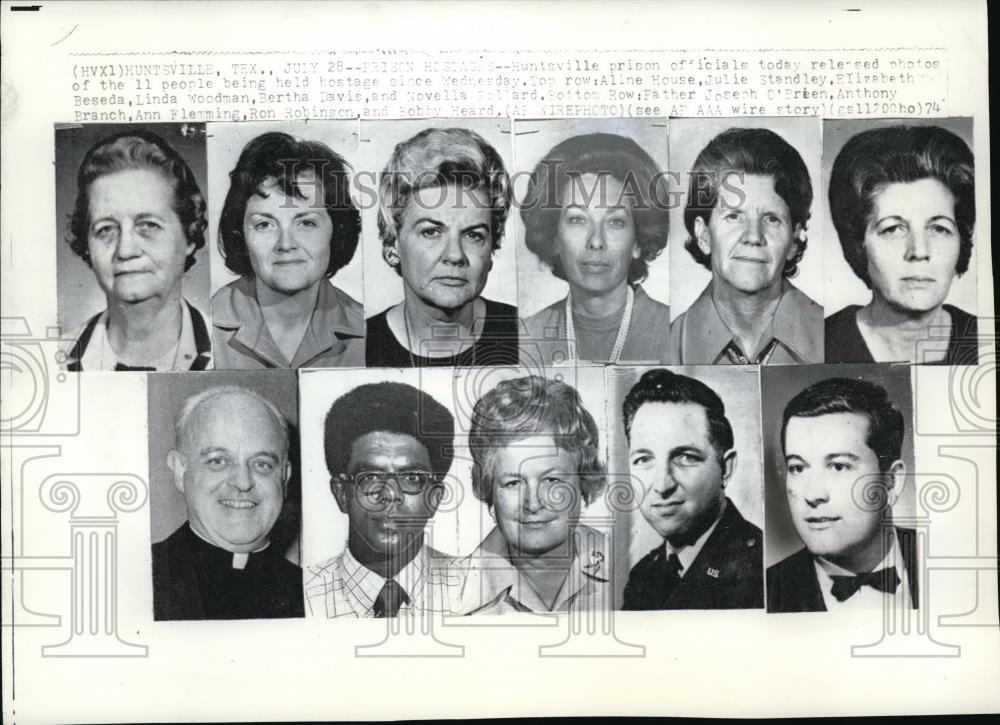 1974 Press Photo The eleven people who were hostage at the Huntsville Prisons - Historic Images