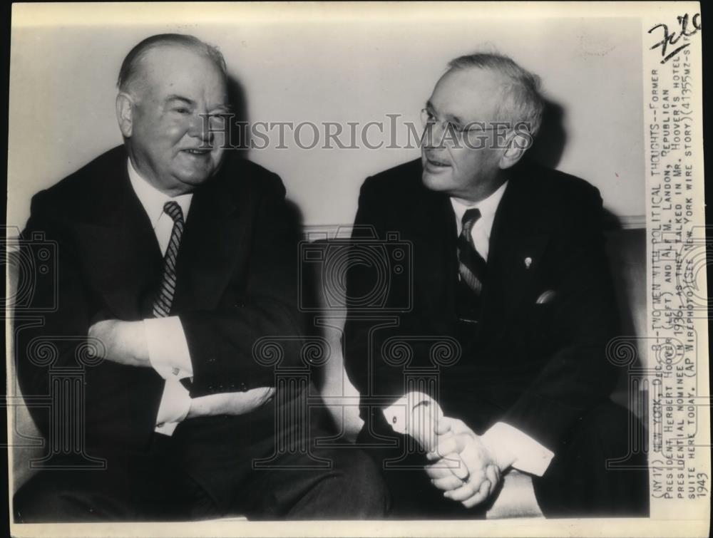 1943 Press Photo Former Pres.H. Hoover and Alf M.Landon Talked - Historic Images