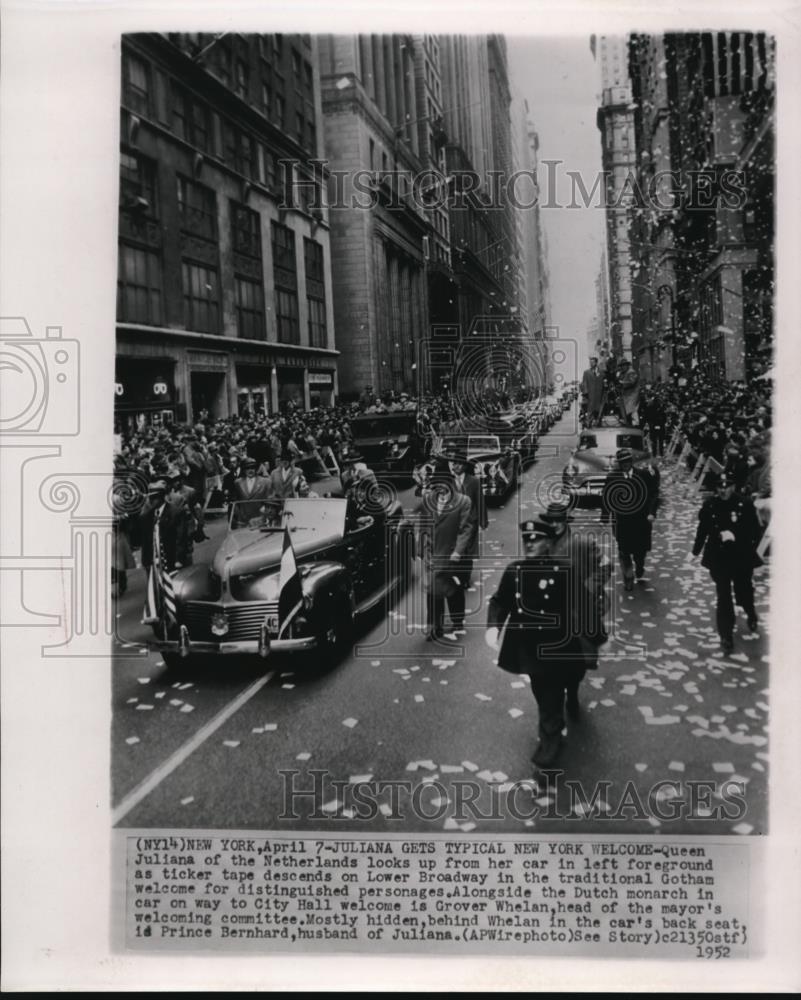 1952 Press Photo Queen Juliana of the Netherlands gets a typical NY Welcome - Historic Images