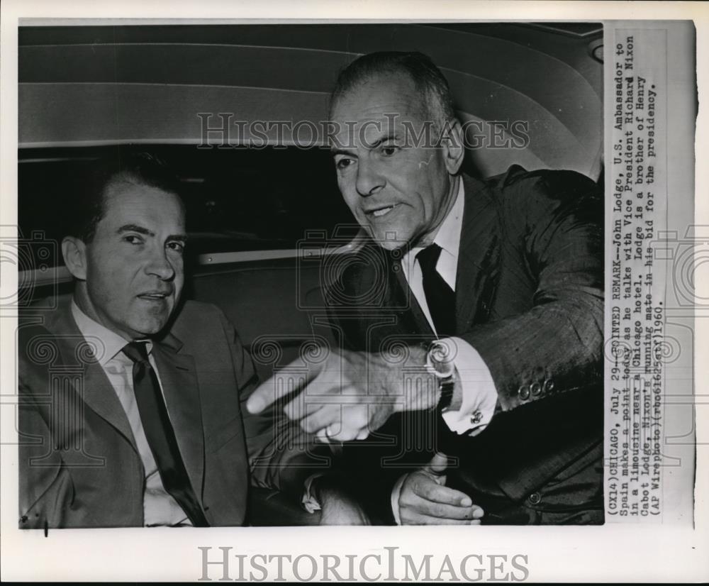 1960 Press Photo John Lodge, U.S Ambassador to Spain makes a point today as he - Historic Images