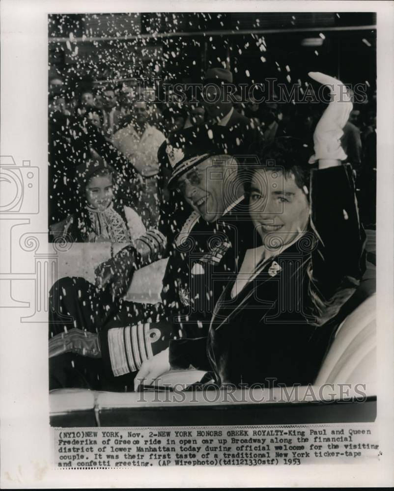 1953 Press Photo King Paul and Queen Frederika of Greece ride in open car - Historic Images