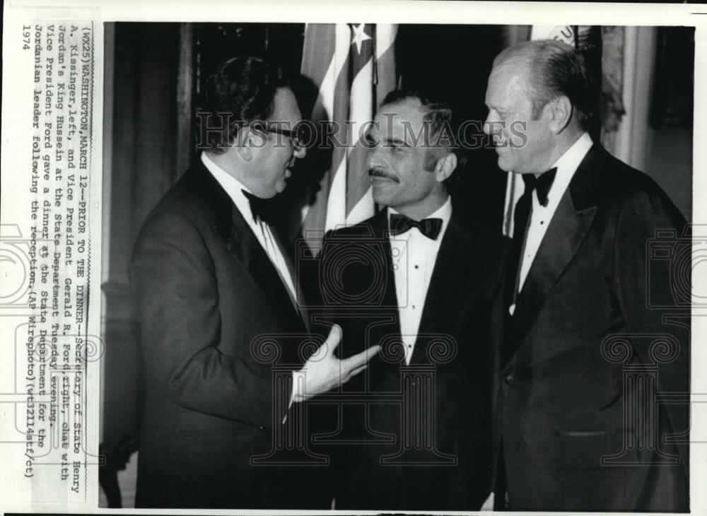 1974 Press Photo King Hussein in a dinner at the State Department - Historic Images