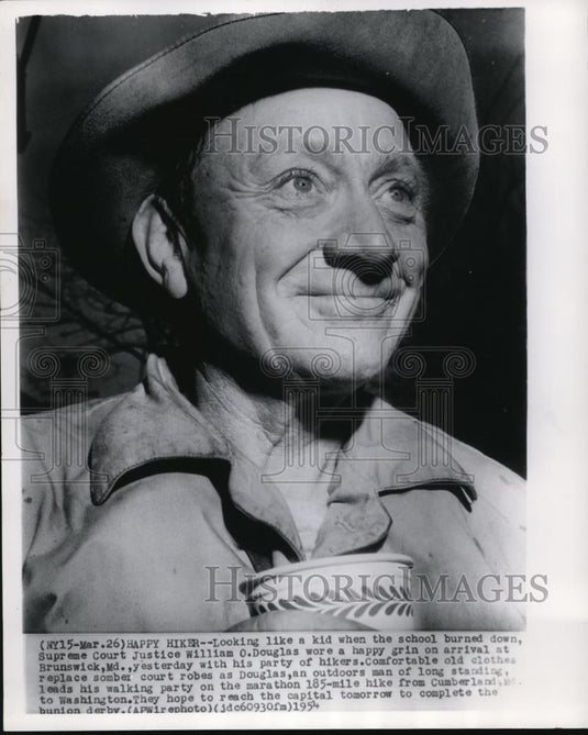 1954 Press Photo The United Supreme Court Associate Justice William Douglas - Historic Images