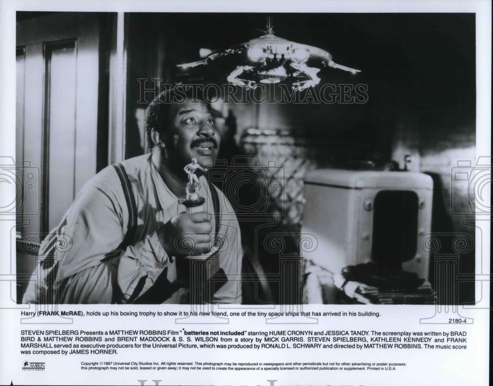 1967 Press Photo Frank McRae In Batteries Not Included - cvp30819 - Historic Images