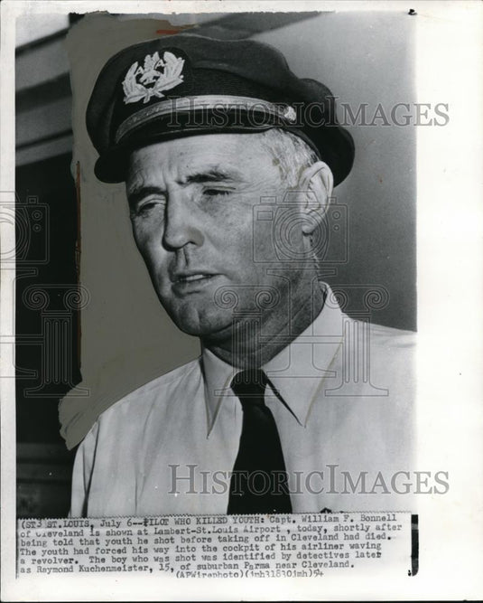 1972 Press Photo Captain William Bonnell, the pilot who shot a youth - Historic Images