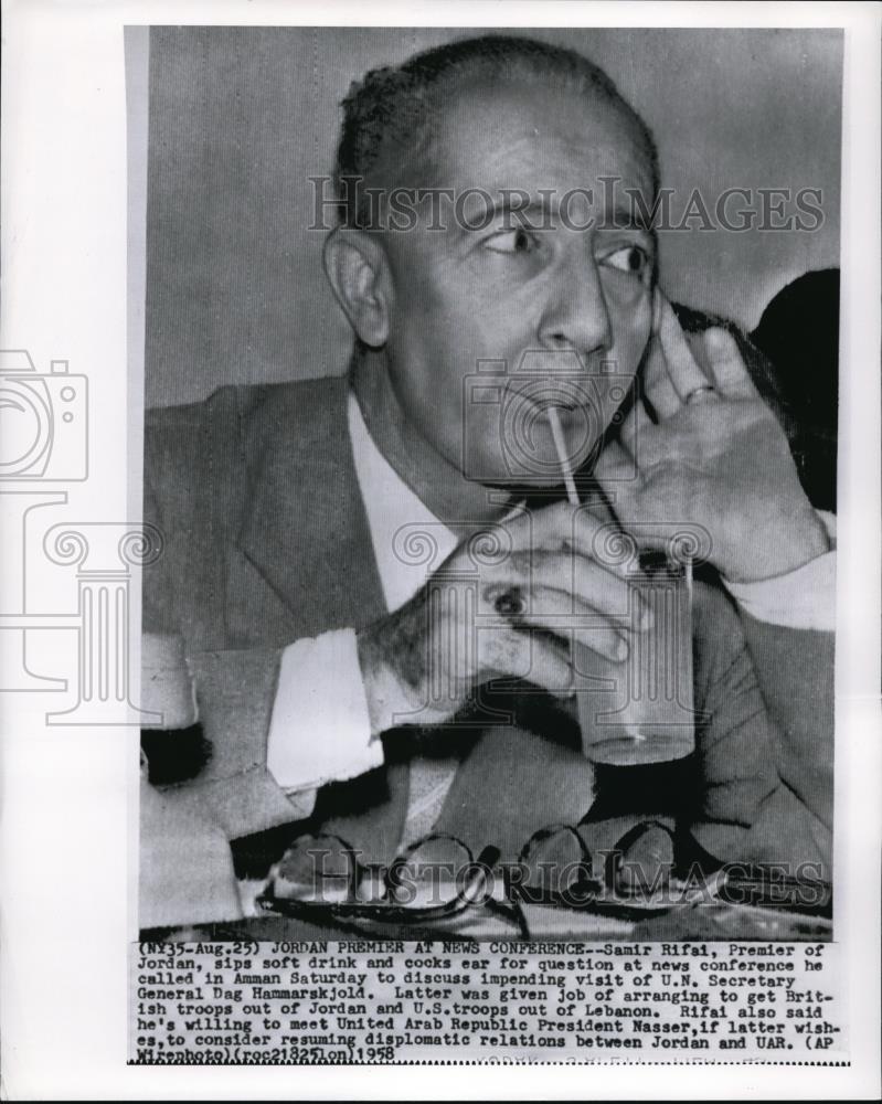 1958 Press Photo Samir Rifai at news conference at Amman - Historic Images