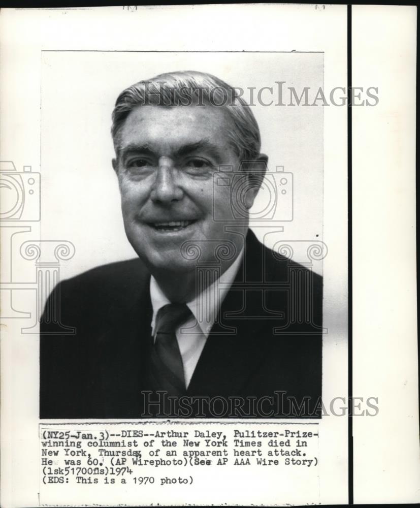 1974 Press Photo Pulitzer Prize winning columnist of New York Times Arthur Daley - Historic Images