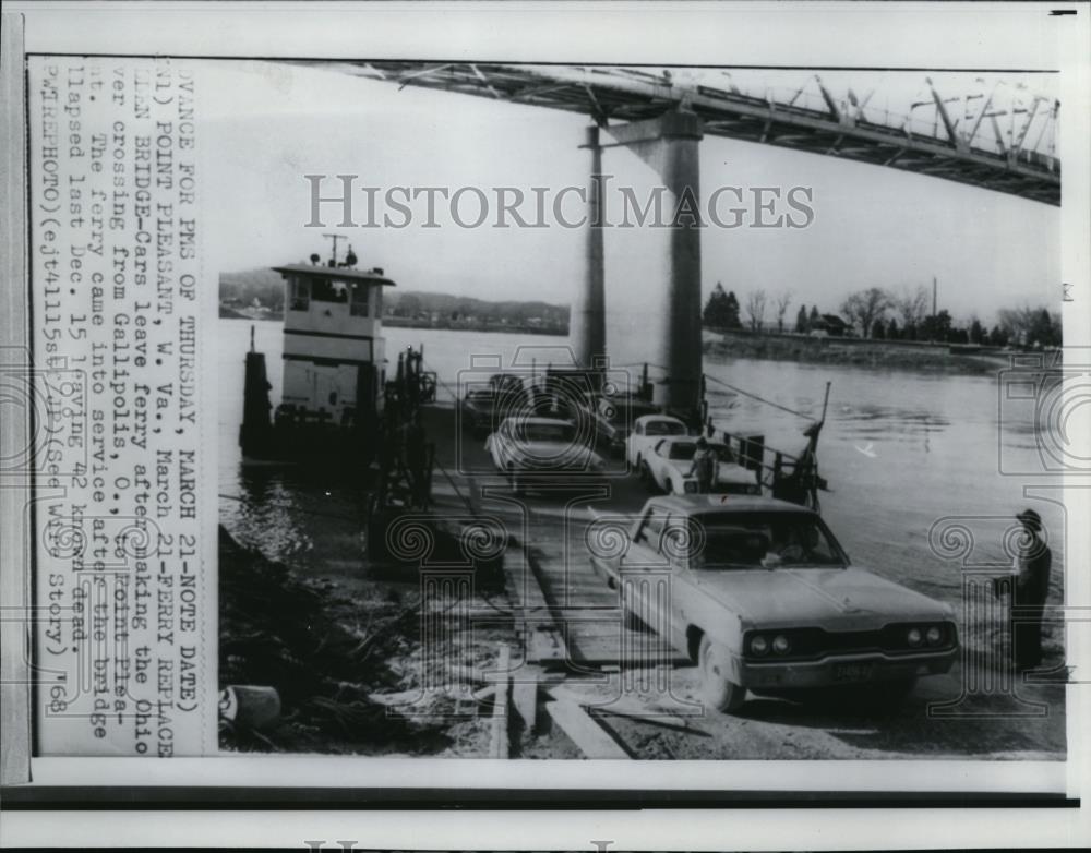 1968 Press Photo The Ferry replaced the collapsed bridge for transportation - Historic Images