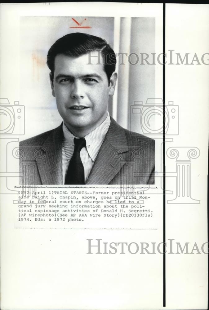 1974 Press Photo Former Presidential aide Dwight Chapin goes to trial - Historic Images