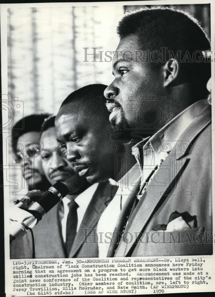 1970 Press Photo Dr. Lloyd Bell, Chairman of Black Construction Coalition - Historic Images