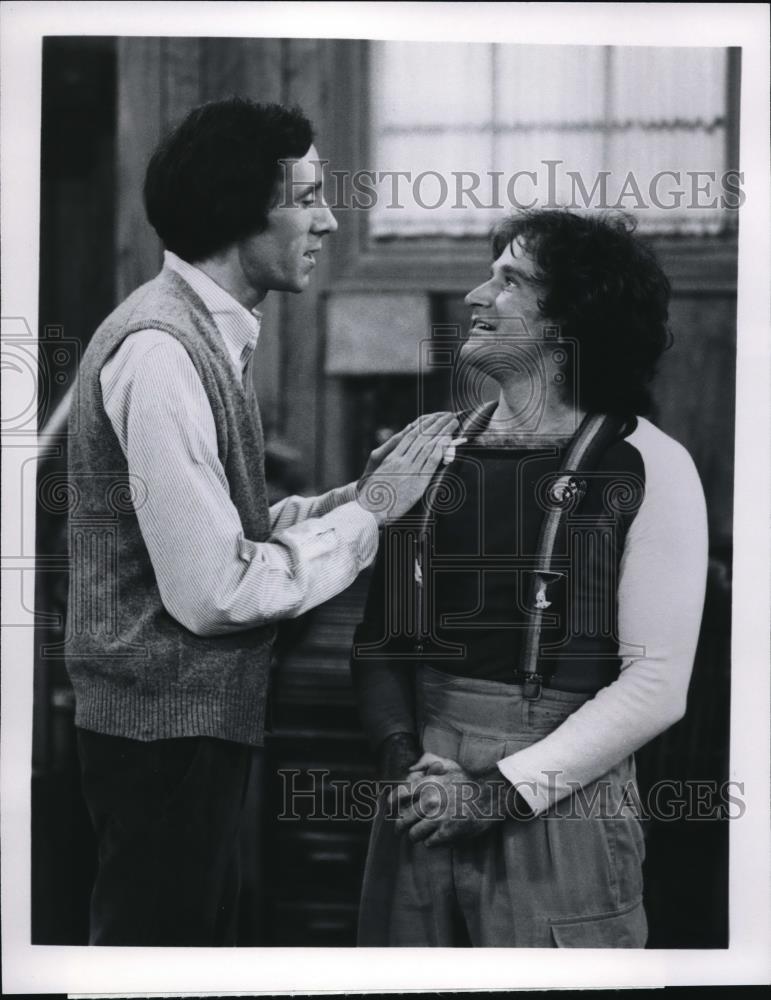 1979 Press Photo Jimmy Brogan & Robin Williams Out of the Blue - cvp38487 - Historic Images