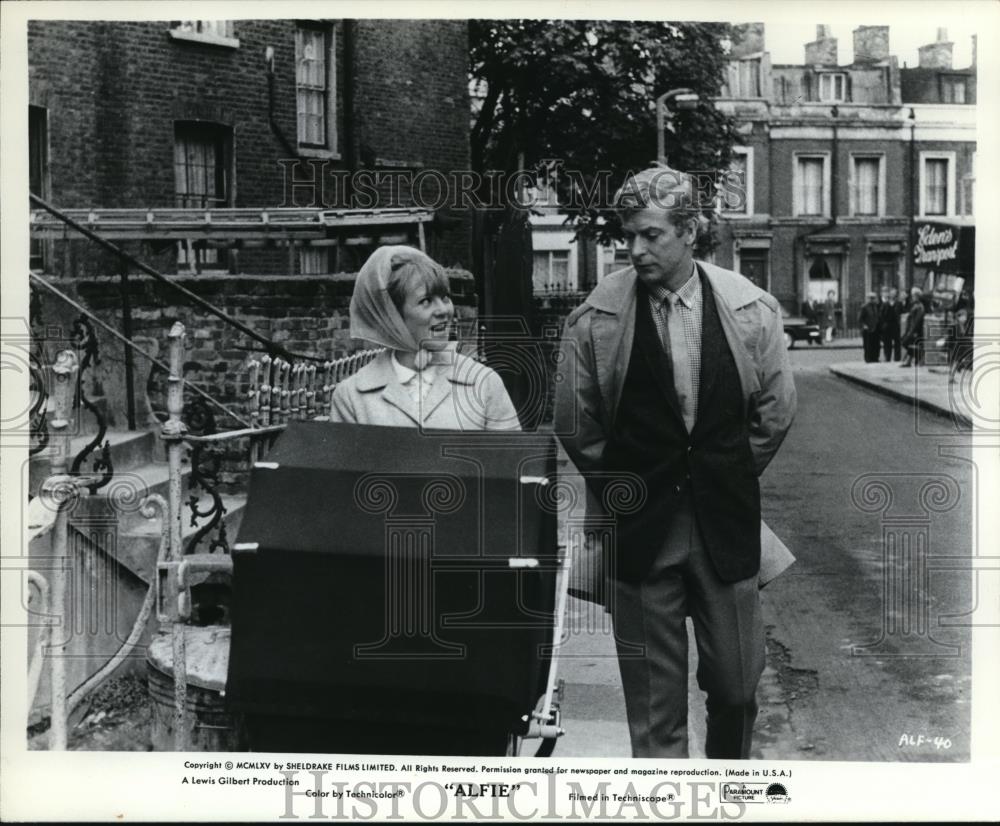1967 Press Photo Julie Foster & Michael Caine in Alfie - cvp33420 - Historic Images