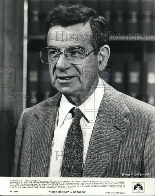1981 Press Photo Walter Matthau as Justice Dan Snow in First Monday in October - Historic Images