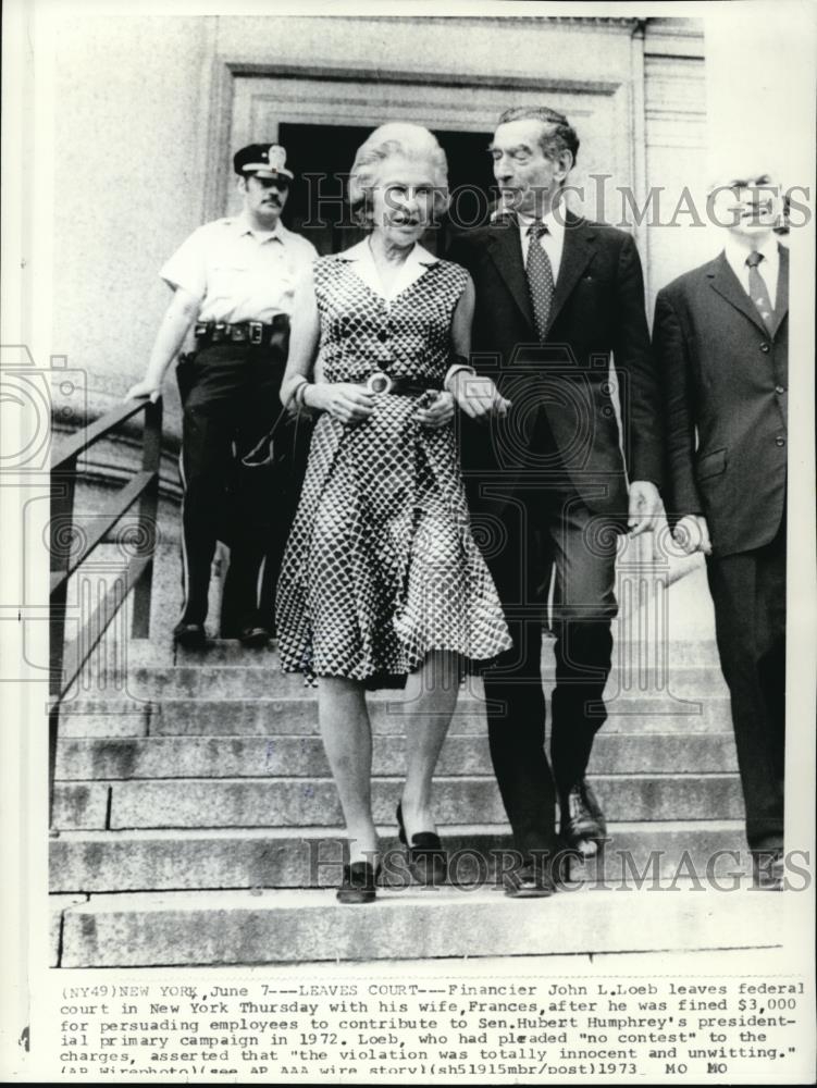 1973 Press Photo Financier John L. Loeb leaves federal court in New York with - Historic Images