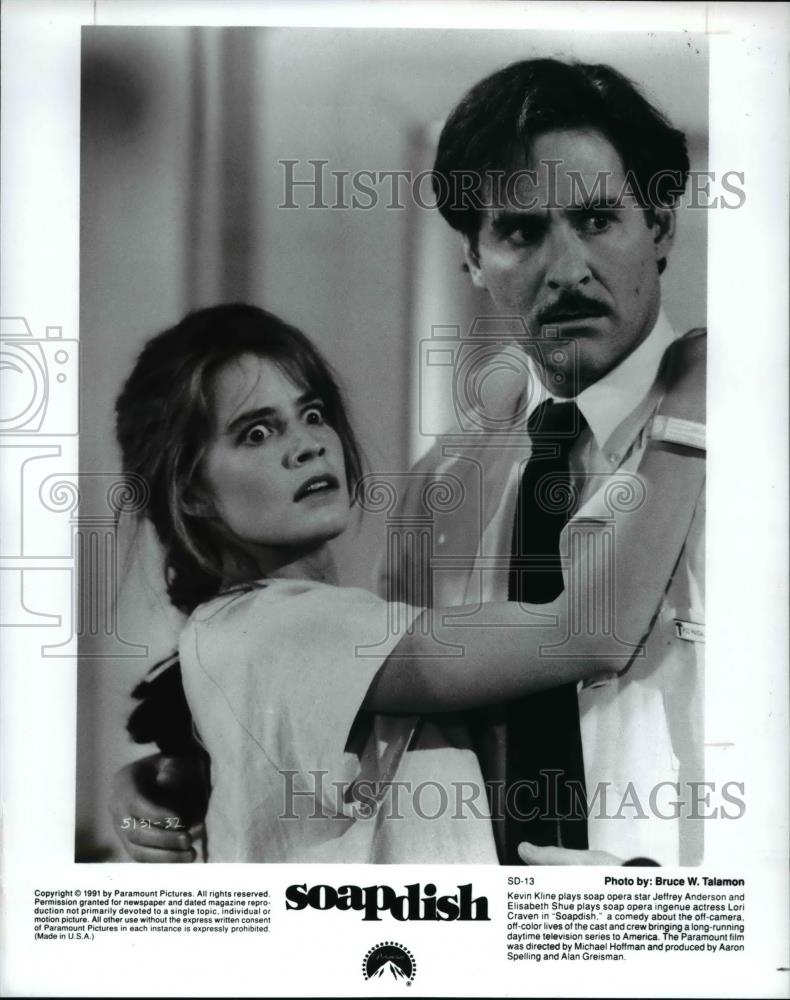 1991 Press Photo Kevin Kline &amp; Elizabeth Shue in Soapdish - cvp35235 - Historic Images