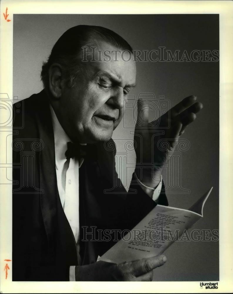 1981 Press Photo Karl Macey Narrator - cvp35789 - Historic Images