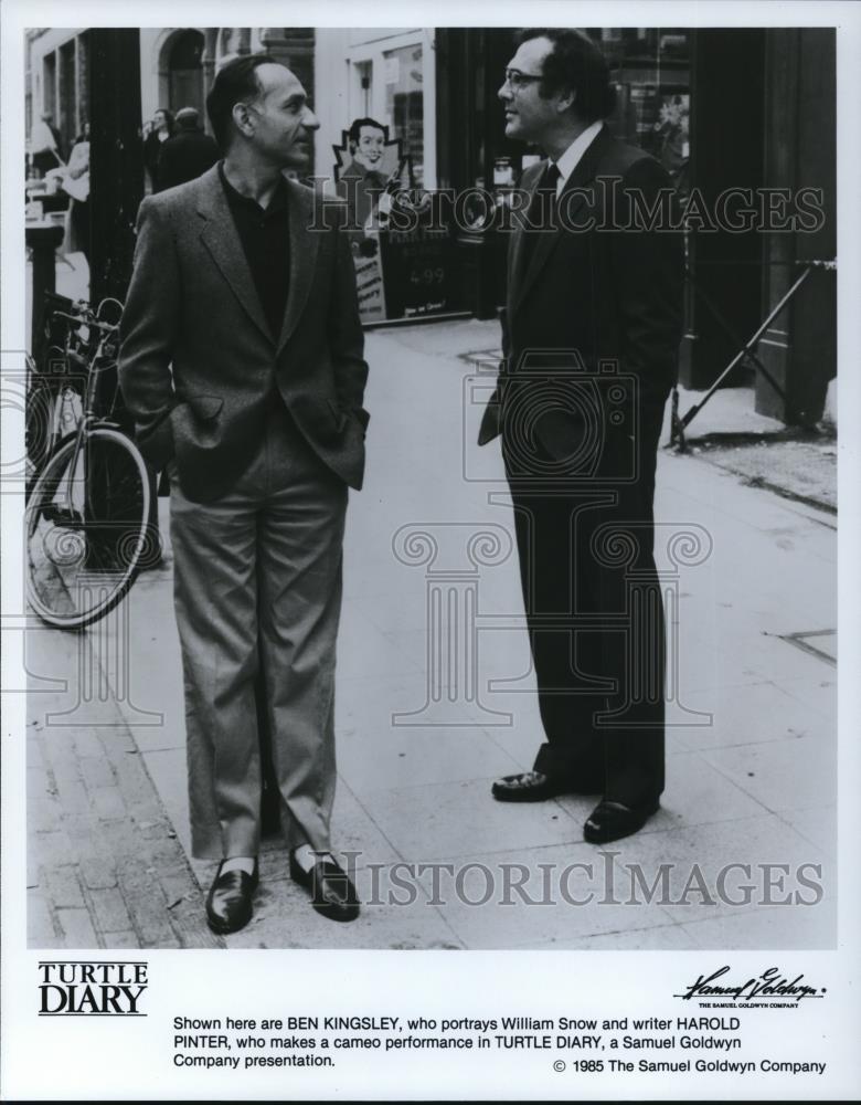 1986 Press Photo Ben Kingsley and Harold Pinter in Turtle Diary - cvp37175 - Historic Images