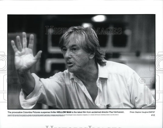 2000 Press Photo Director Paul Verhoeven in "Hollow Man" - cvp40558 - Historic Images