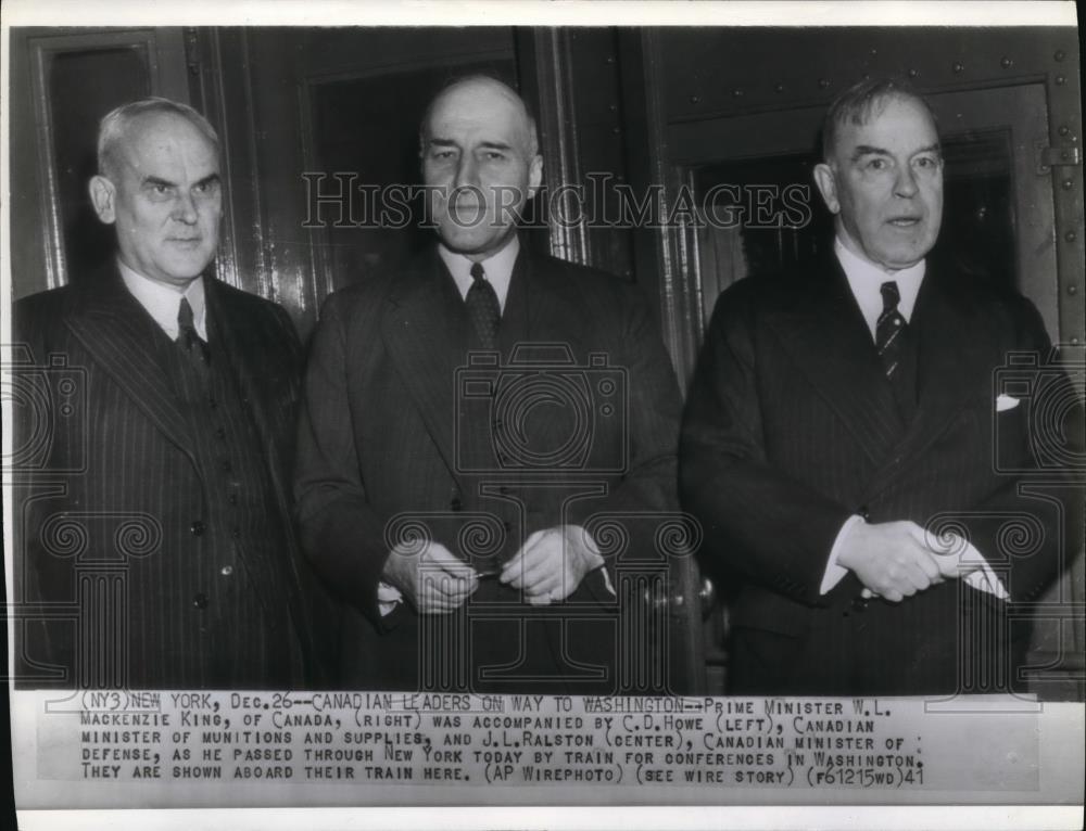 1942 Press Photo Prime Minister W.L. Mackenzie of Canada, Howe and Ralston - Historic Images