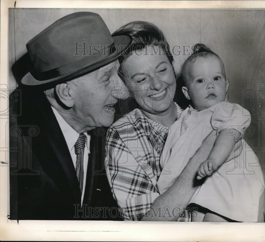 1962 Press Photo Comedian Jimmy Durante and his wife Margie - Historic Images