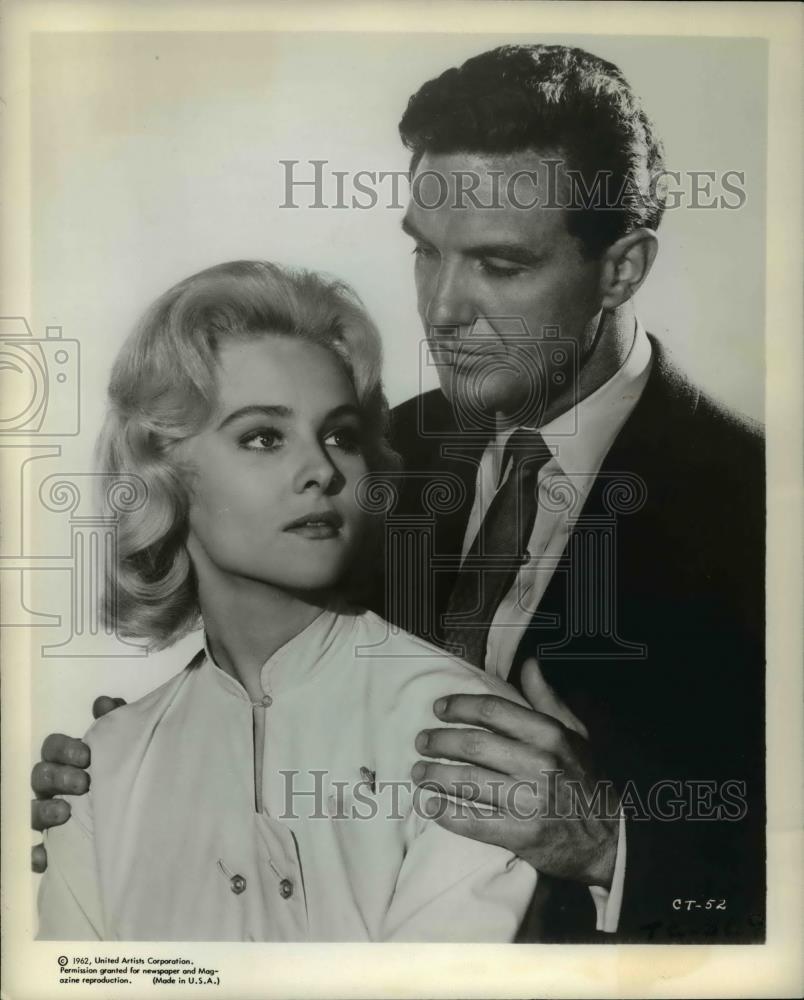 1964 Press Photo Actor Robert Stack - cvp36056 - Historic Images