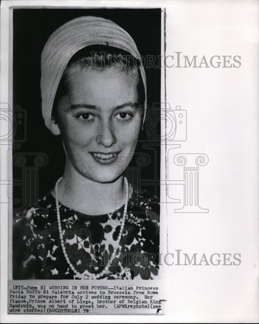 1959 Press Photo Italian Princess Paola Ruffo di Calabria arrives in Brussels - Historic Images