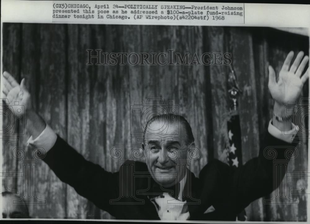 1968 Press Photo President Lyndon Johnson as he addressed fund raising dinner - Historic Images