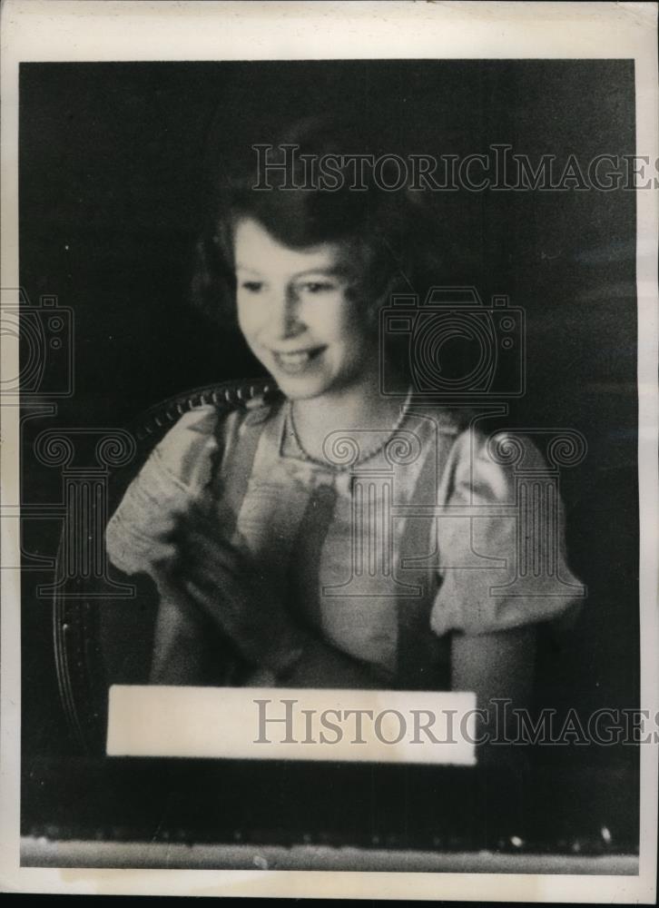 1939 Press Photo Princess Elizabeth Attending Royal Matinee at London Coliseum - Historic Images