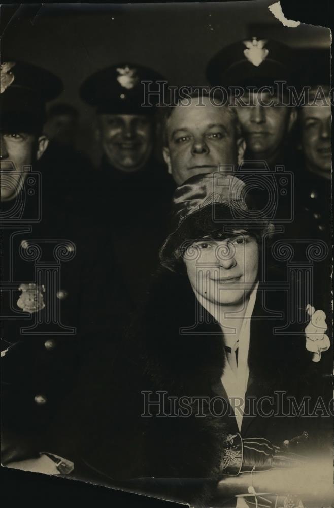 1955 Press Photo Group Of Policemen Attend Fellow Policemans Wedding - Historic Images