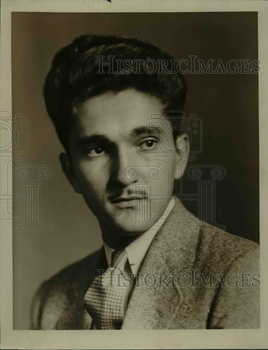 1934 Press Photo Samuel Colman of 573 E 106th Street Apt number 9 - nee70166 - Historic Images