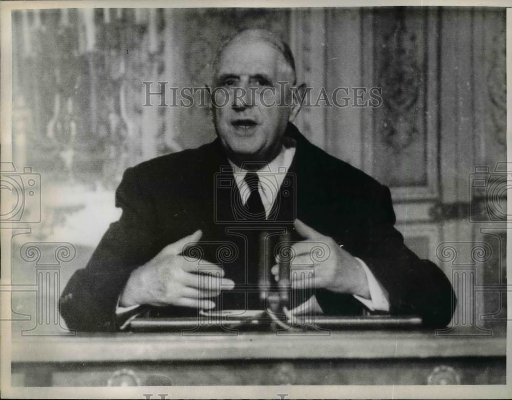 1967 Press Photo Charles de Gaulle prepares to make speech about new policies ` - Historic Images