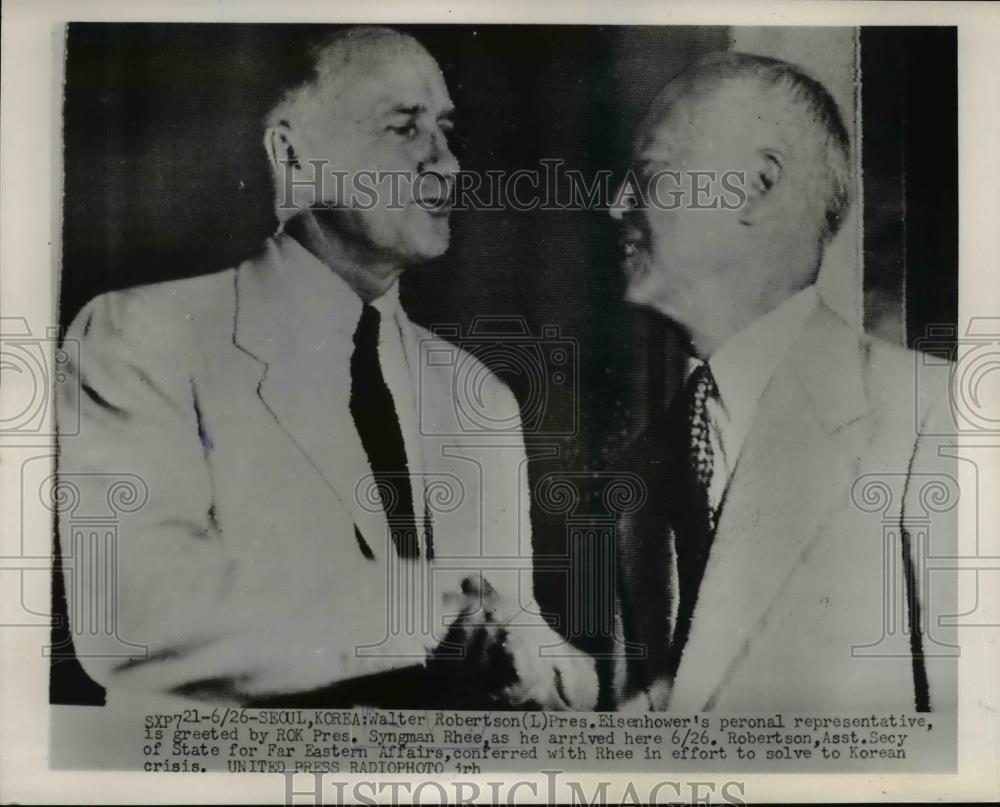 1953 Press Photo Seoul Walter Robertson greeted by ROK Pres Syngman Rhee - Historic Images