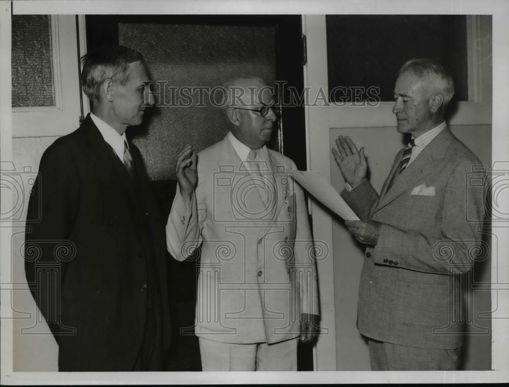 1935 Press Photo William D. Bergman, Rear Adm. Harold G. Bowen, Rear Adm. - Historic Images