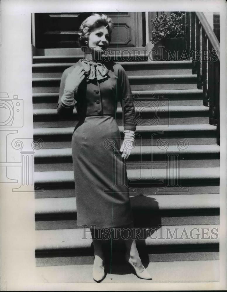 1957 Press Photo Vintage Fashion Model Wool Jersey Jacket Dress for Fall - Historic Images