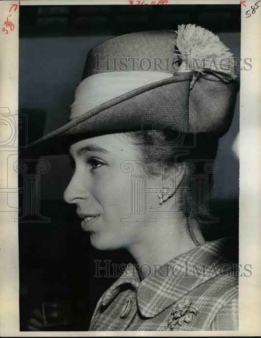 1971 Press Photo Britain's Princess Anne at Cruft's Dog Show in London - Historic Images