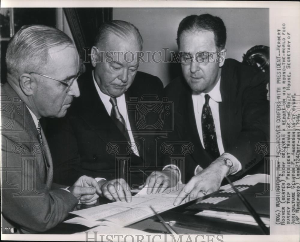 1946 Wire Photo Herbert Hoover delivers a report - cvw01569 - Historic Images