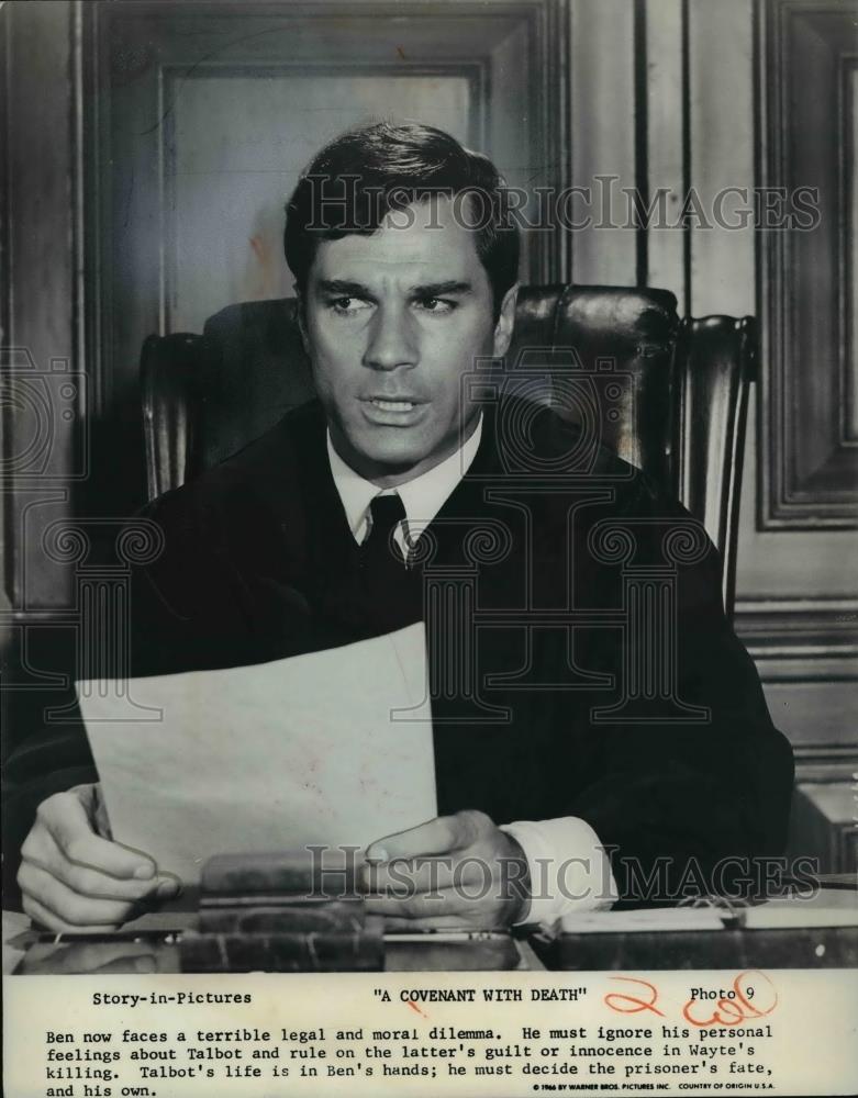 1967 Press Photo A Covenant With Death George Maharis - cvp35948 - Historic Images