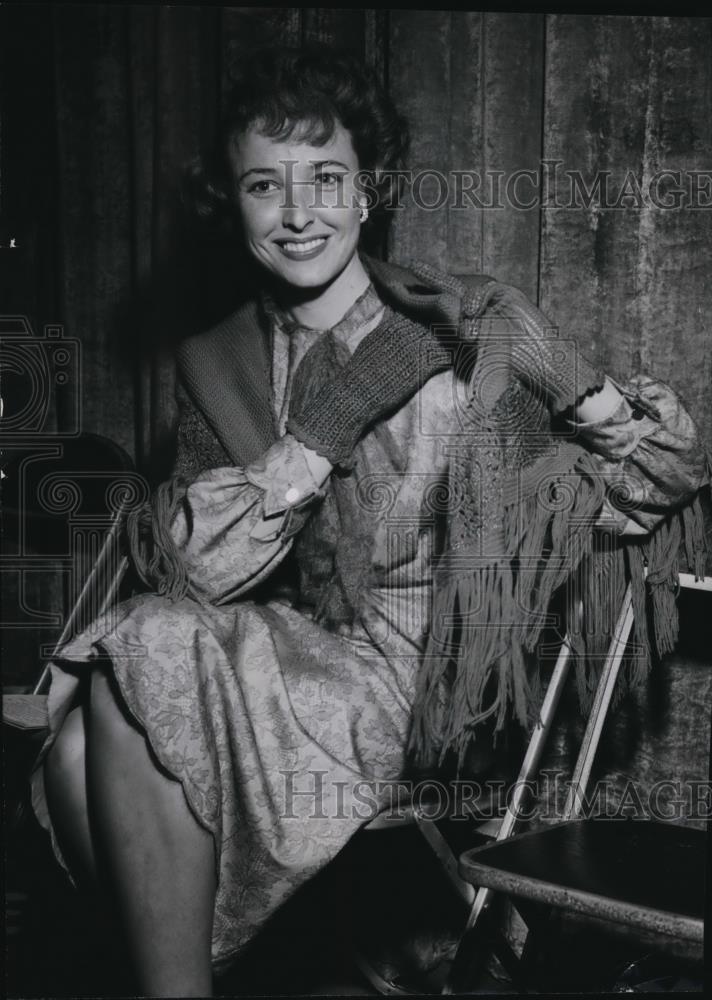 1950 Press Photo Laraine Day in "Holiday Affair" - cvp40218 - Historic Images