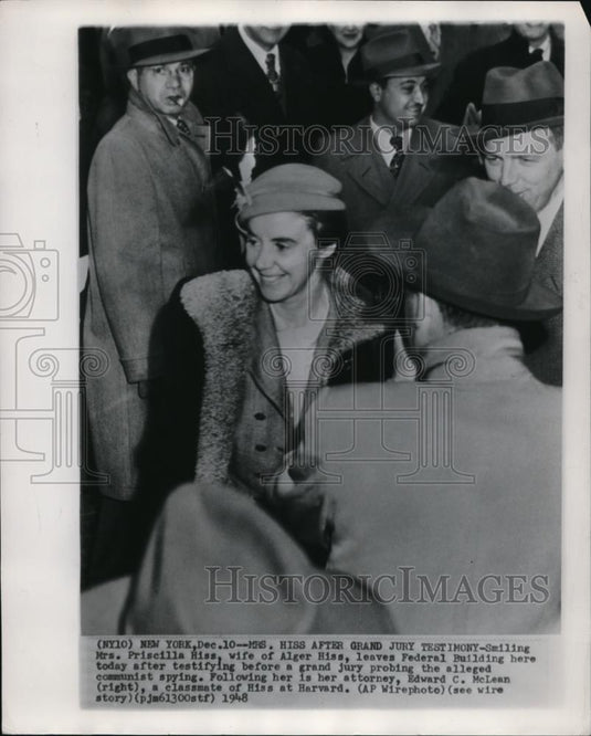 1948 Wire Photo Mrs Hiss leaves Federal Bldg after grand jury testimony - Historic Images