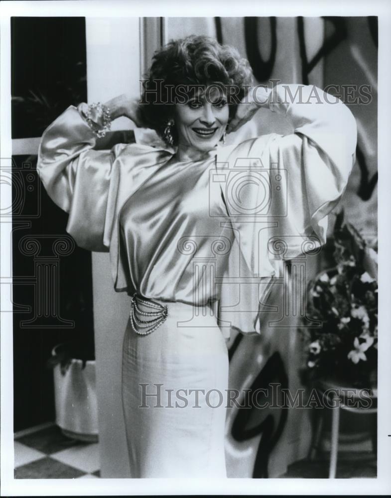 Press Photo Anita Morris as Barbara Whiteman Down and Out in Beverly Hills - Historic Images