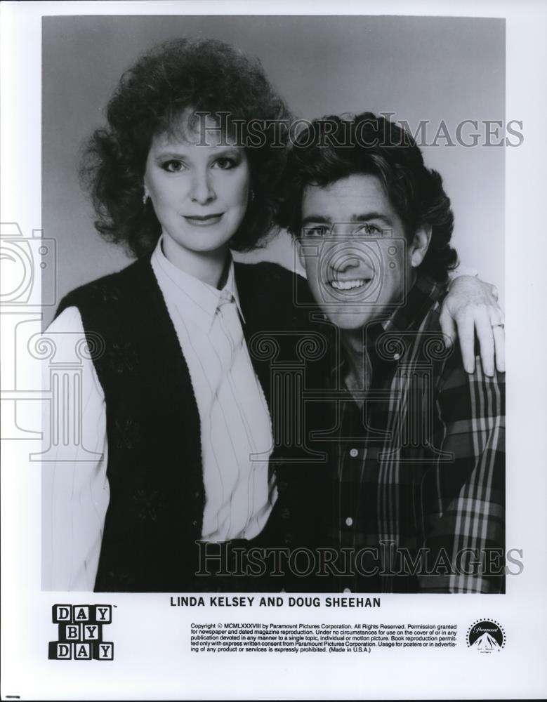 Undated Press Photo Lina Kelsey and Doug Sheehan in Day by Day - cvp40915 - Historic Images