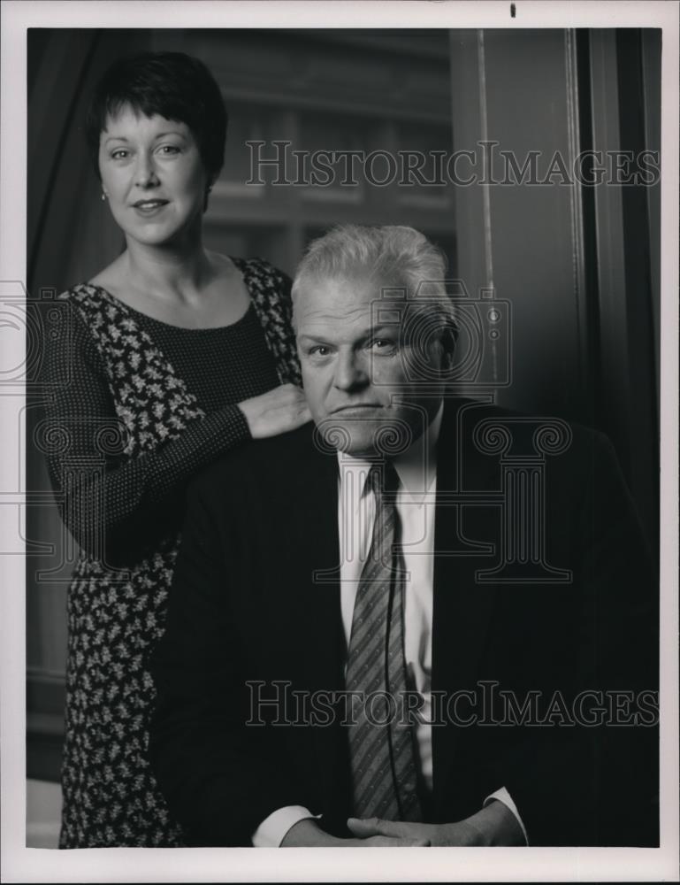 Press Photo Brian Dennehy and Susan Ruttan star in Jack Reed Badge of Honor - Historic Images