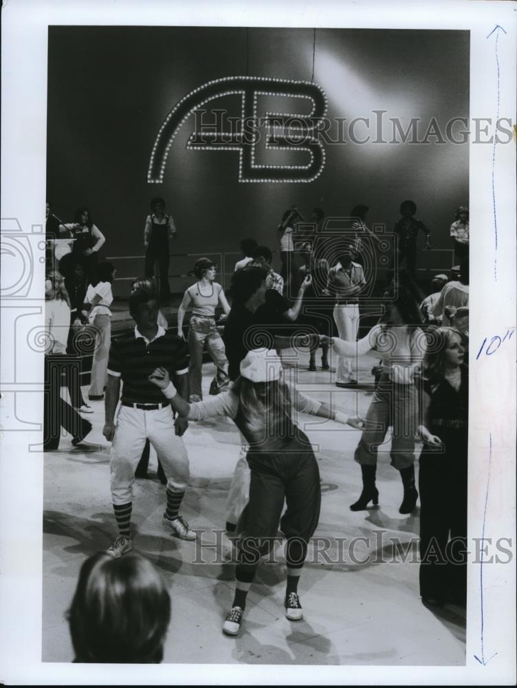 1976 Press Photo ABC&#39;s American Bandstand - cvp38114 - Historic Images