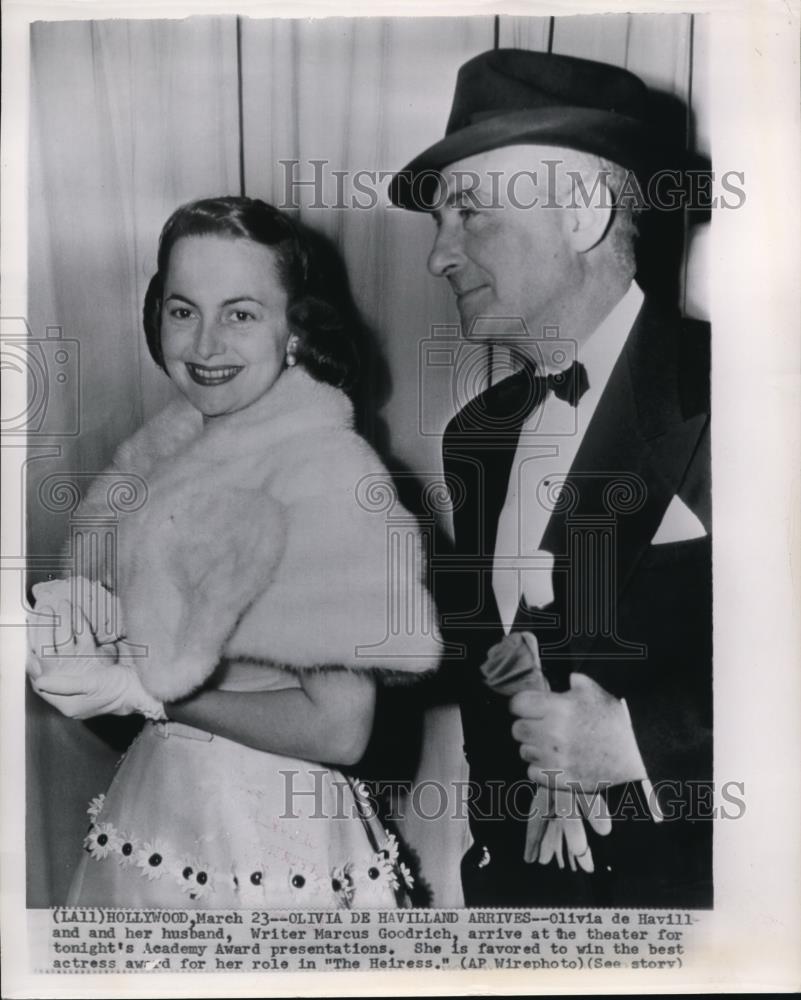 1950 Wire Photo Olivia deHavill & her husband Marcus Goodrich at Academy Awards - Historic Images