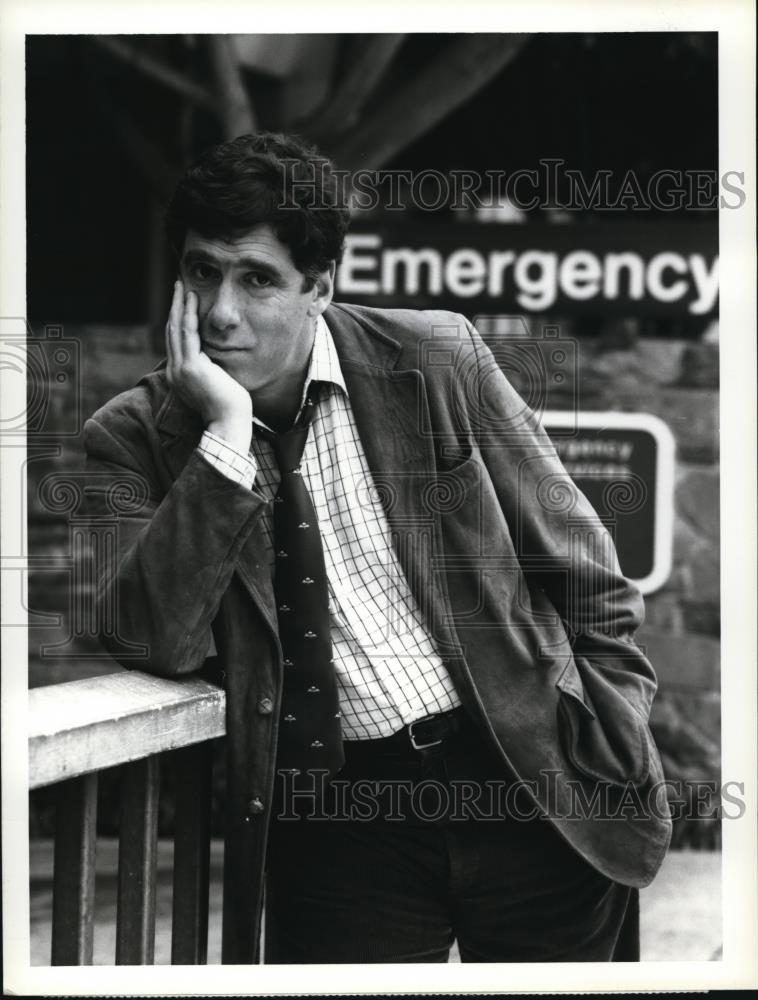1984 Press Photo Elliott Gould in E/R - cvp34257 - Historic Images