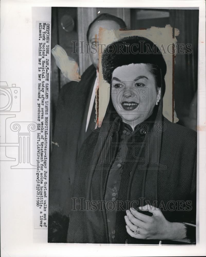 1960 Wire Photo Judy Galand Leaves Hospital - cvw02732 - Historic Images