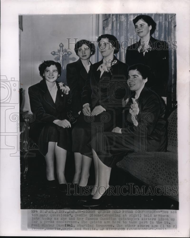 1952 Wire Photo Canadian quintuplet sisters lined up for press conference - Historic Images